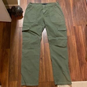 Denver Hayes Women’s Pants , Mid Rise, size 10x32